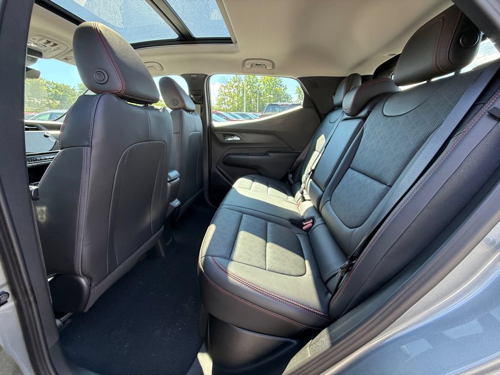New 2027 Chevrolet Bolt RS w/ Technology Package FWD image 26