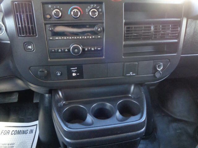 Used 2021 GMC Savana 2500 w/ Driver Convenience Package image 13