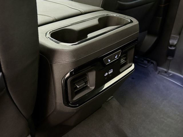 Used 2024 GMC Sierra 1500 AT4 w/ Technology Package image 29