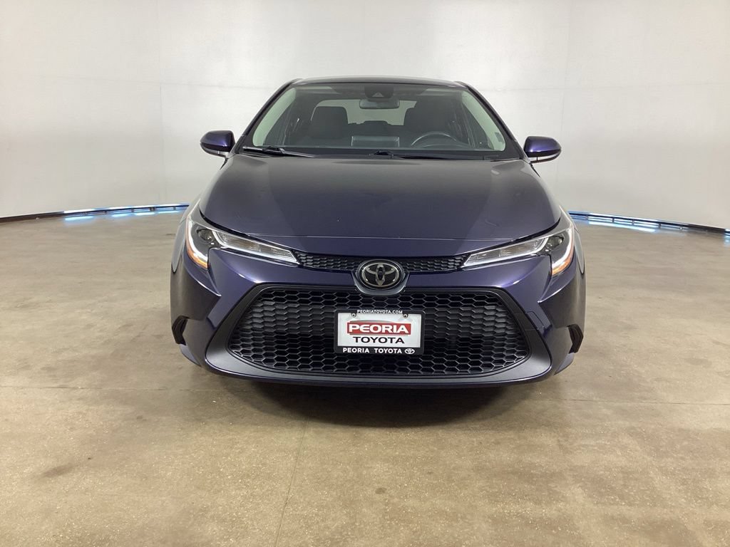 Used 2021 Toyota Corolla LE FWD image 3