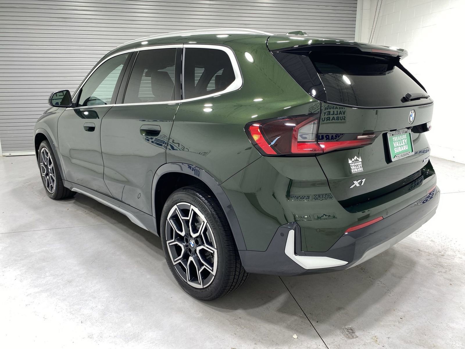 Used 2025 BMW X1 xDrive28i w/ Convenience Package AWD/4WD image 6