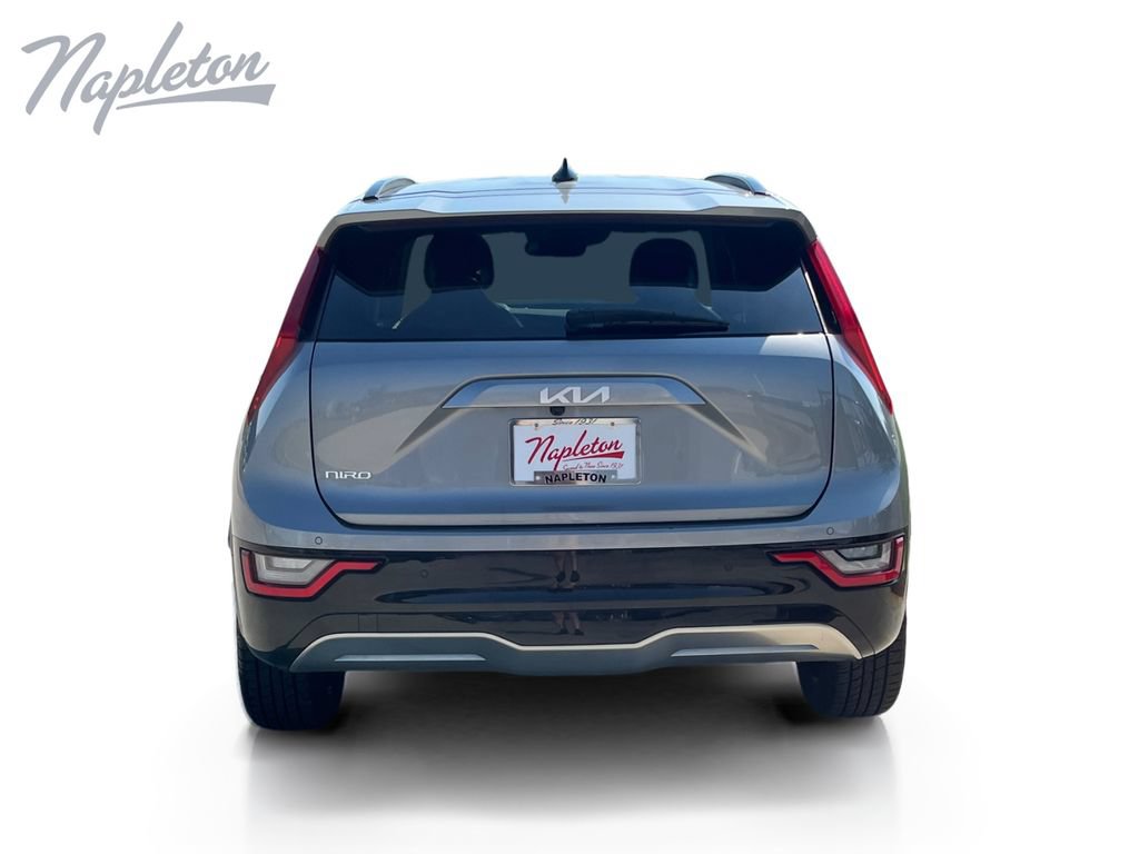 Used 2023 Kia Niro Wave w/ Wave Preserve Package FWD image 4