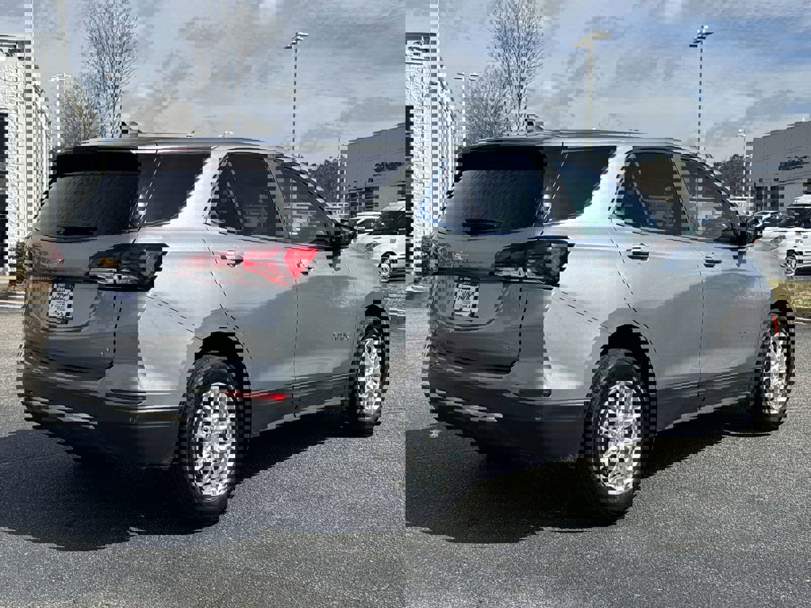 Used 2024 Chevrolet Equinox LT image 10