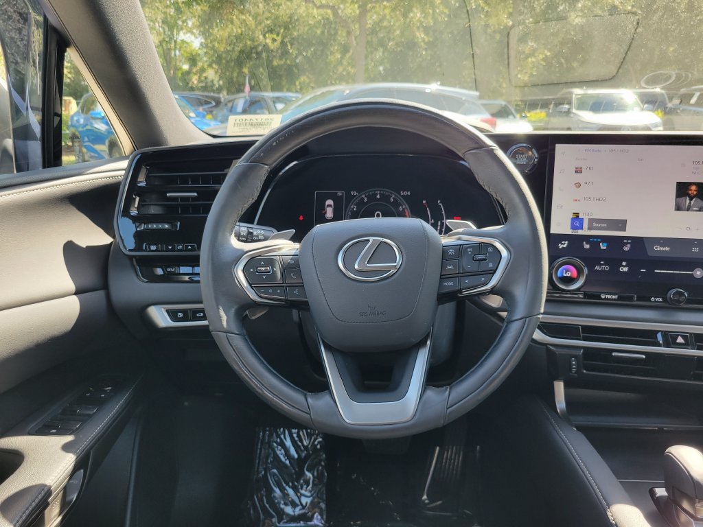Used 2023 Lexus RX 350 Premium w/ Accessory Package AWD/4WD image 24