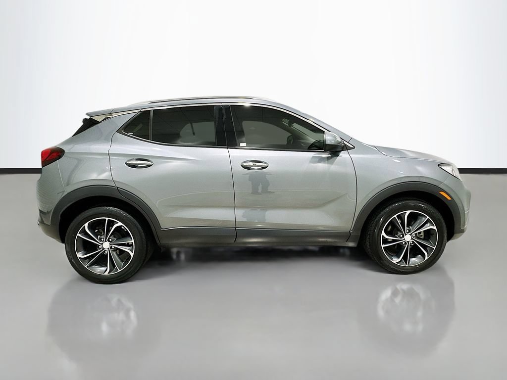 Used 2022 Buick Encore GX Essence FWD image 9