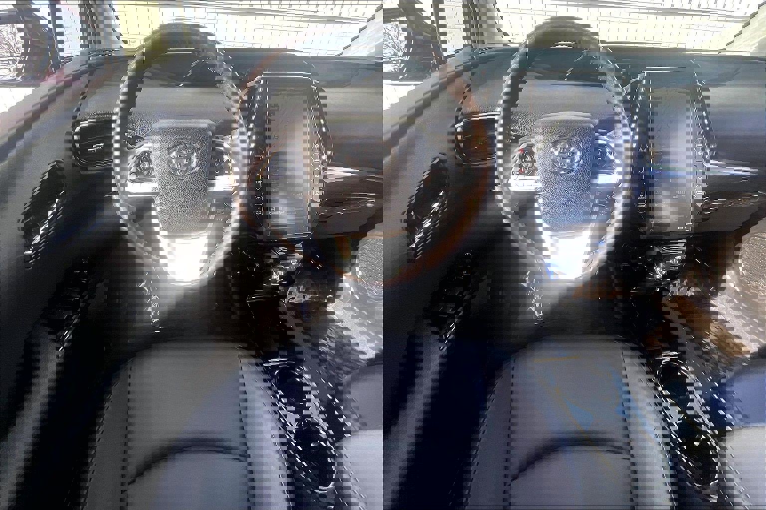 Used 2019 Toyota Prius Prime Premium image 6