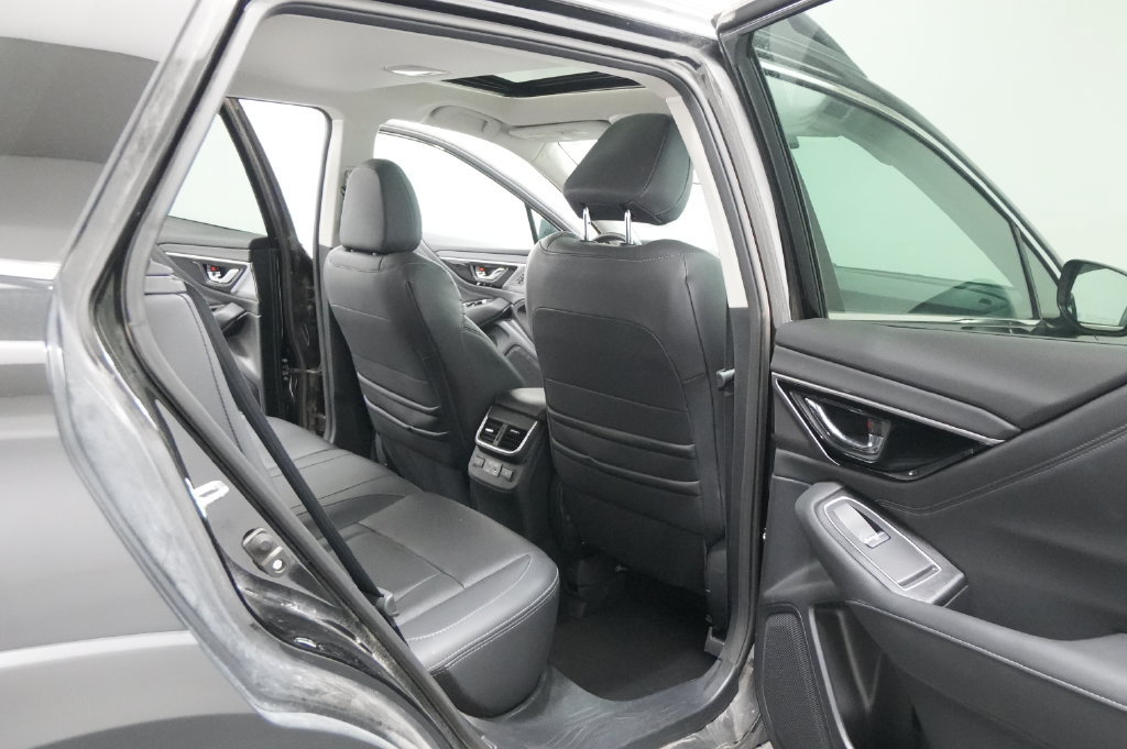 Used 2024 Subaru Outback Limited AWD/4WD image 29
