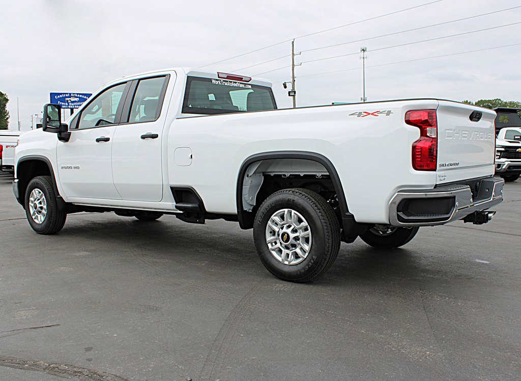 Used 2025 Chevrolet Silverado 2500 W/T w/ WT/CX Safety Package image 4