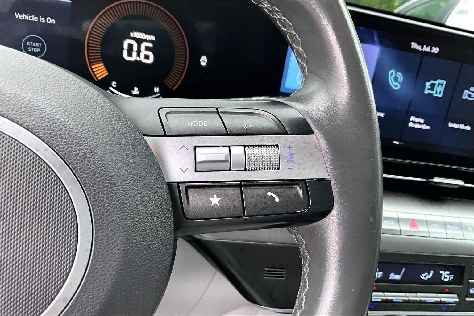 Used 2024 Hyundai Kona SEL FWD image 23