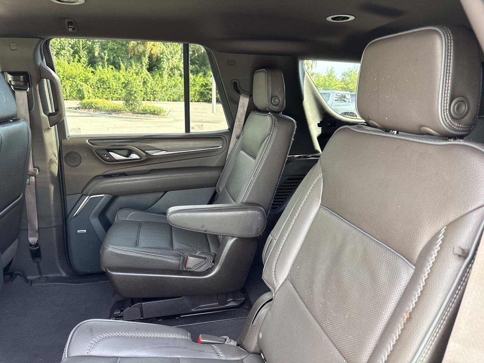 Used 2023 GMC Yukon Denali RWD image 11