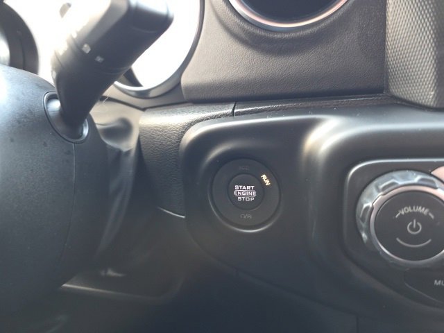 Used 2023 Jeep Wrangler Unlimited Sahara w/ Cold Weather Group image 27