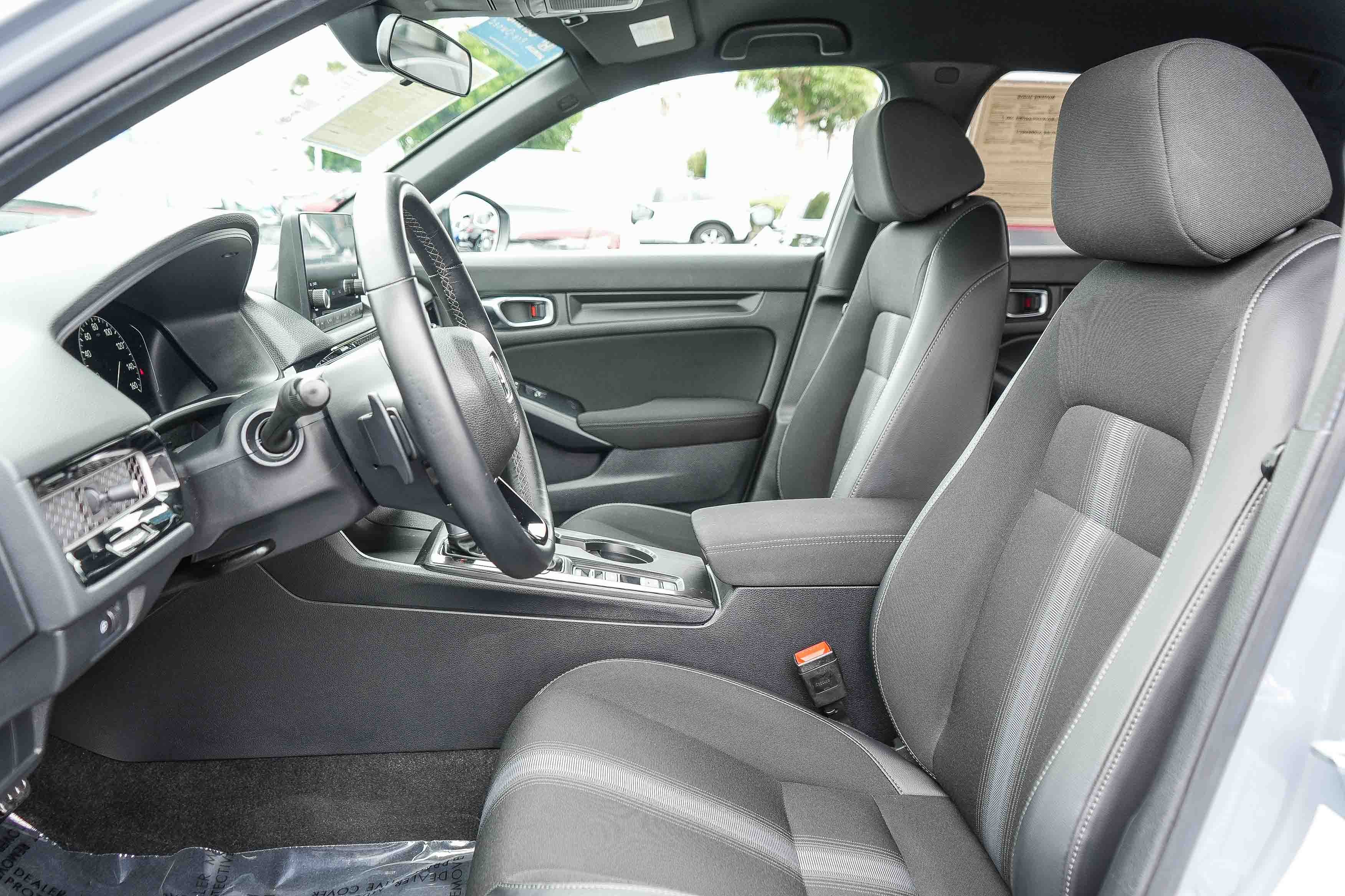 Certified 2025 Honda Civic Sport image 18