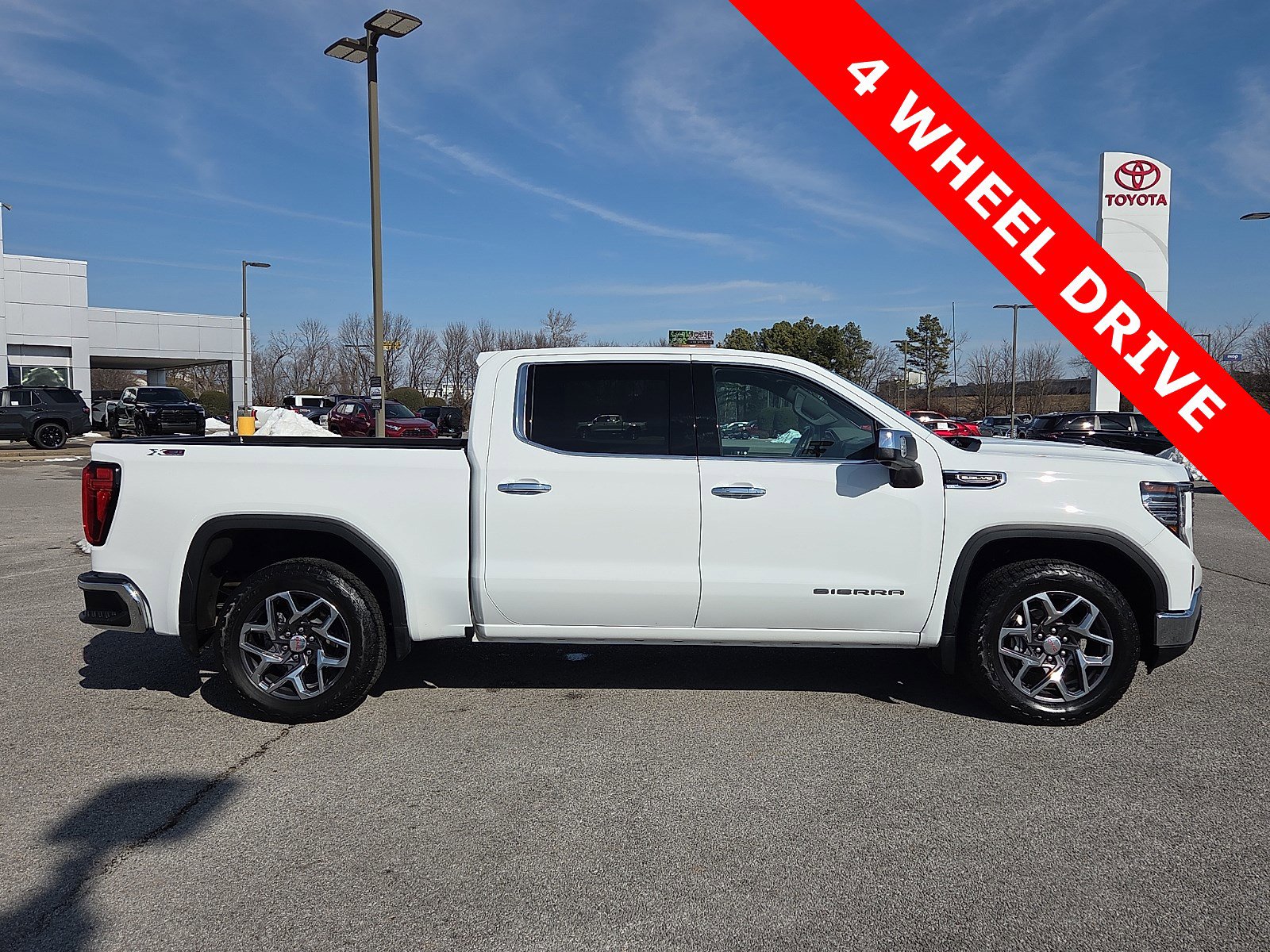 Used 2023 GMC Sierra 1500 SLT image 6
