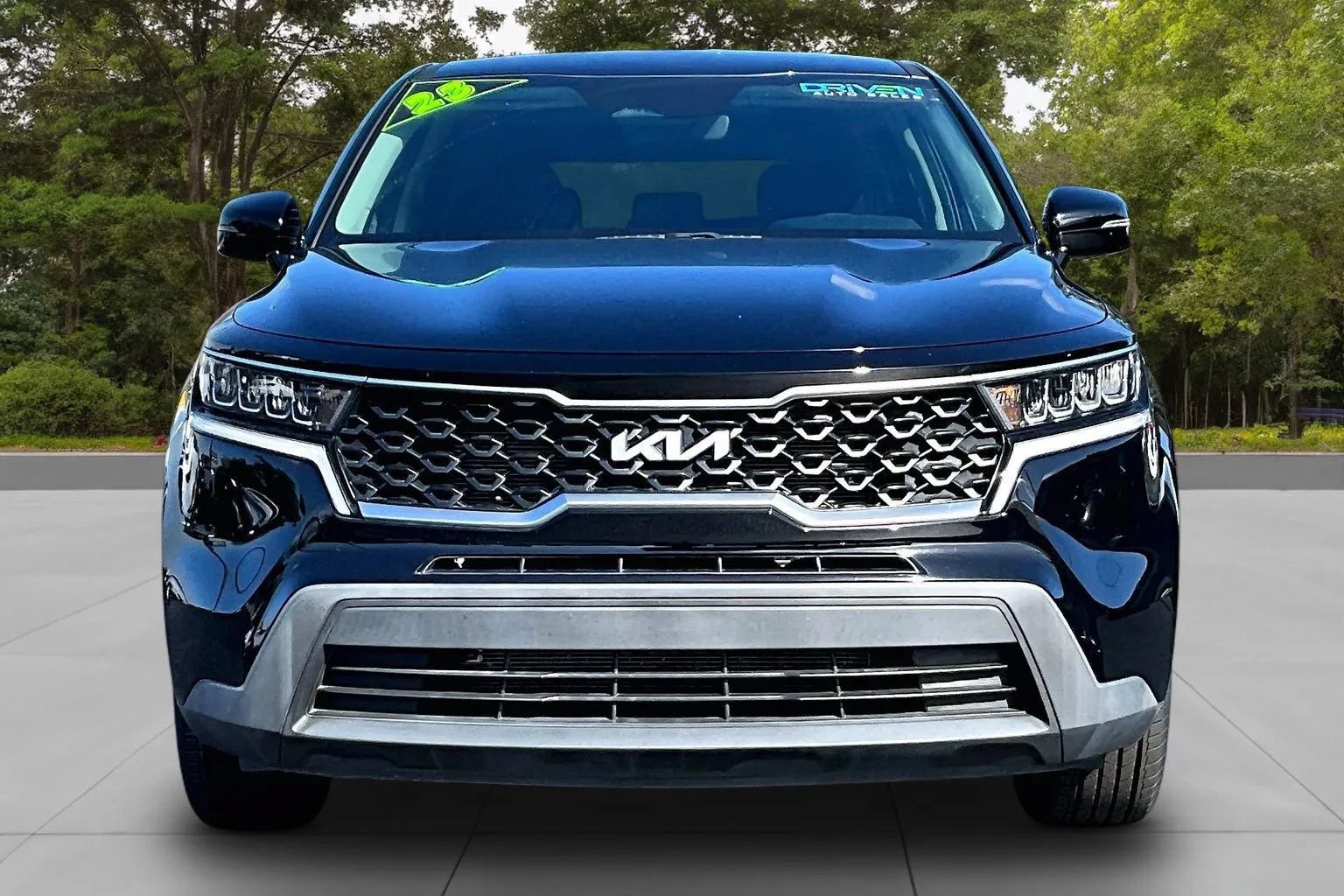 Used 2023 Kia Sorento LX FWD image 3