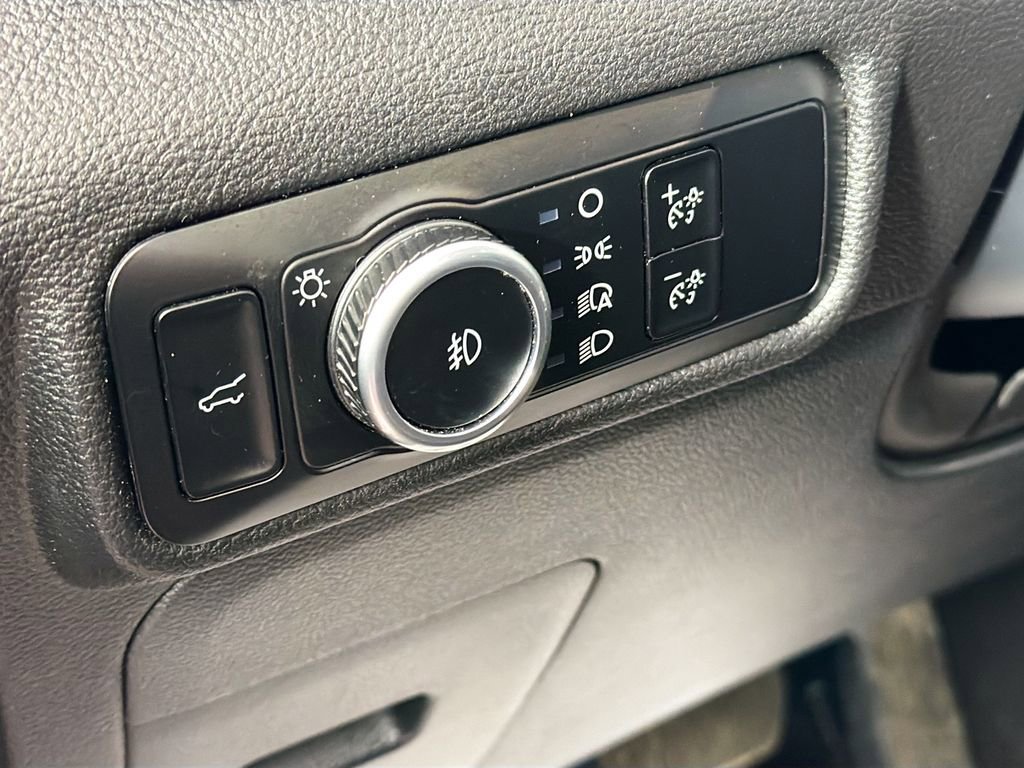 Used 2024 Ford Explorer ST w/ Technology Package AWD/4WD image 10