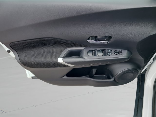 Used 2024 Nissan Kicks SV FWD image 17