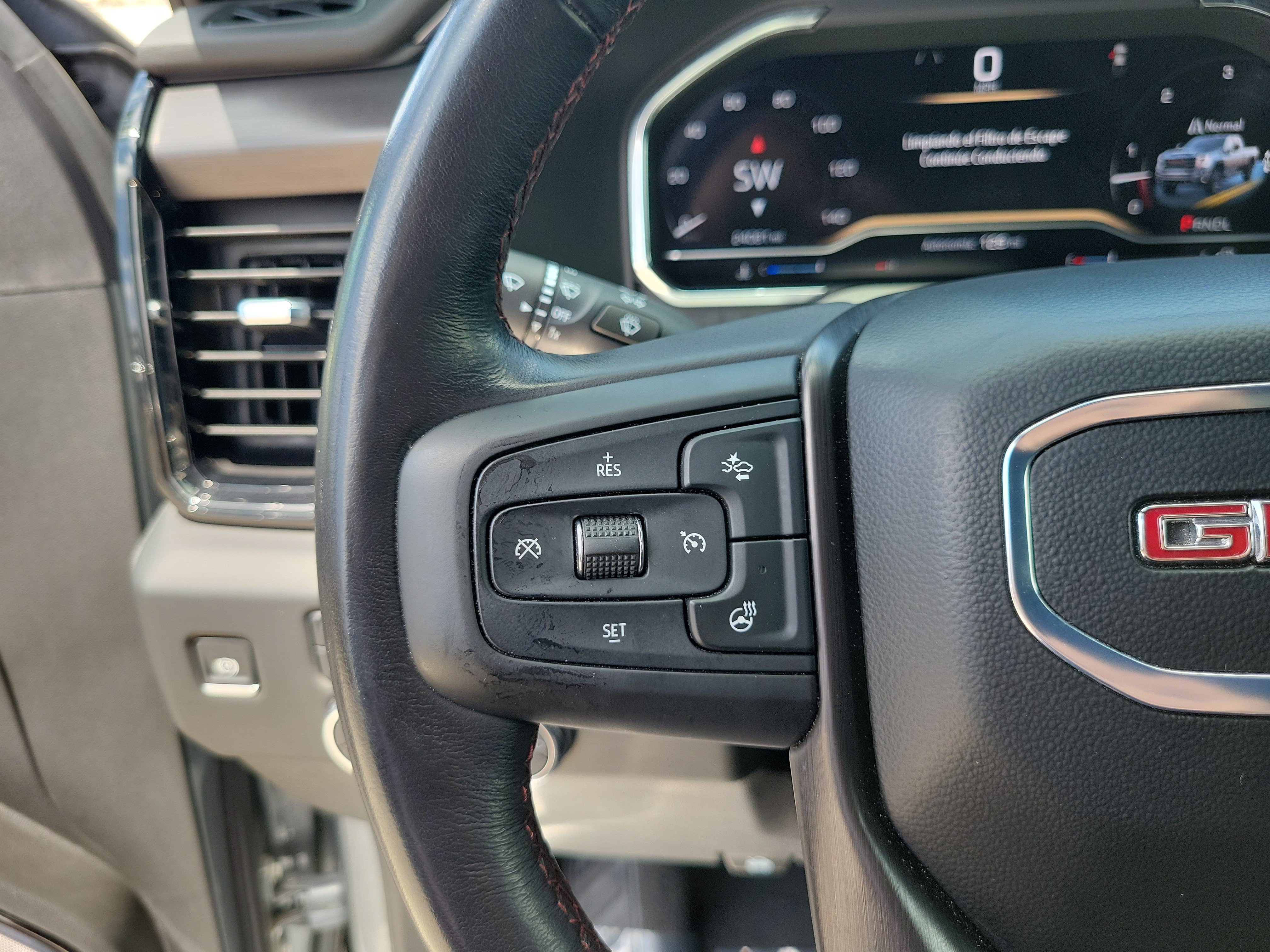 Used 2025 GMC Sierra 2500 AT4X AWD/4WD image 19