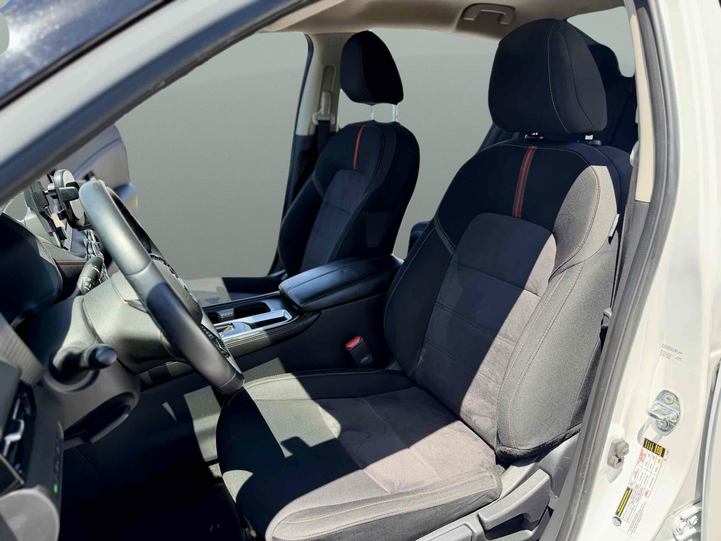 Used 2020 Nissan Sentra SR w/ Electronics Package FWD image 10