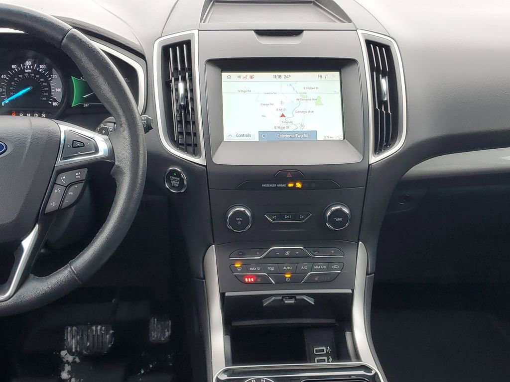 Used 2020 Ford Edge SEL w/ Convenience Package image 28
