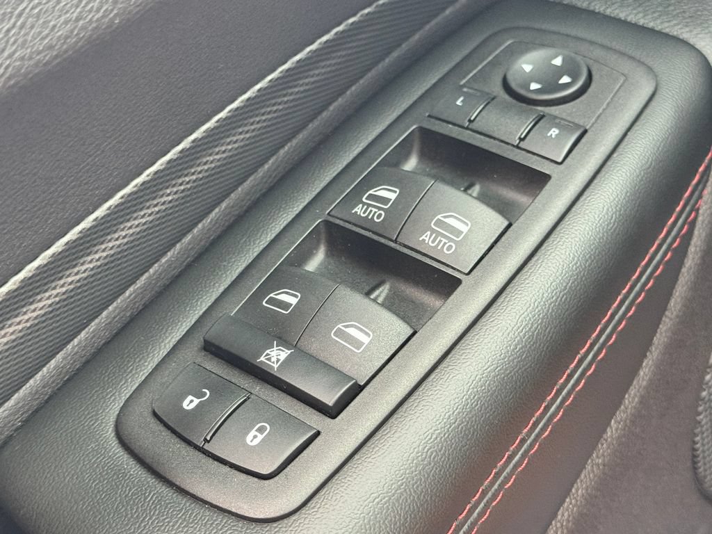 Used 2023 Dodge Durango R/T w/ Blacktop Package AWD/4WD image 31