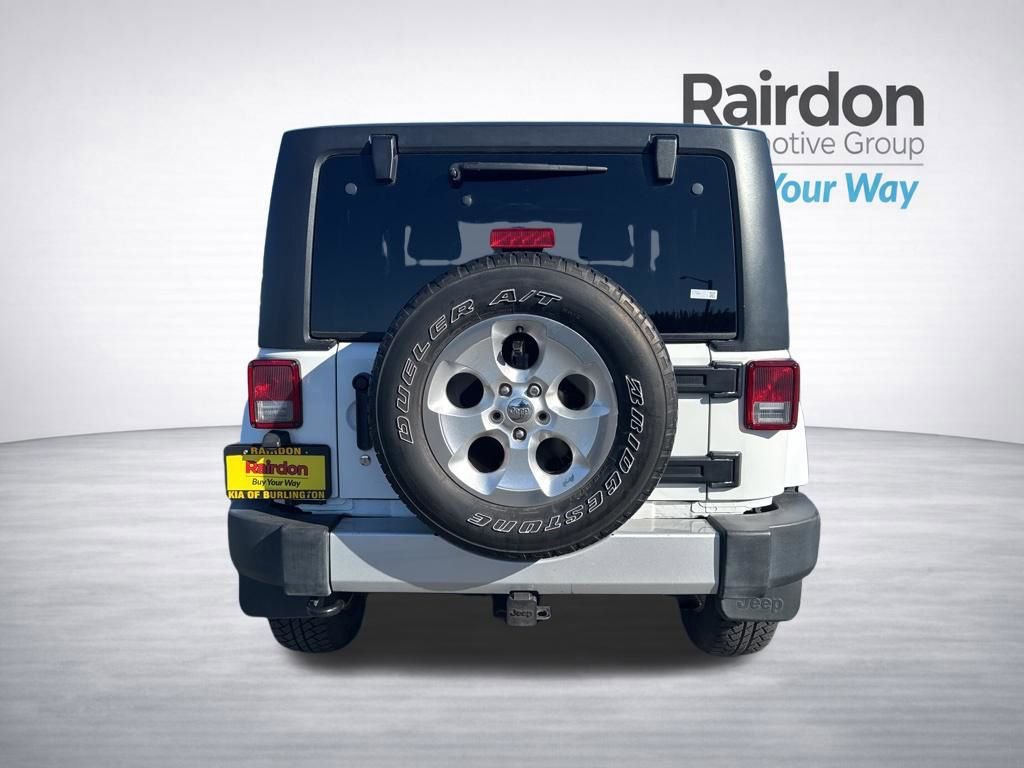 Used 2014 Jeep Wrangler Sahara w/ Connectivity Group AWD/4WD image 4