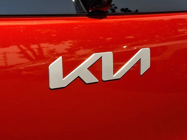 Used 2022 Kia Niro Touring Special Edition FWD image 31