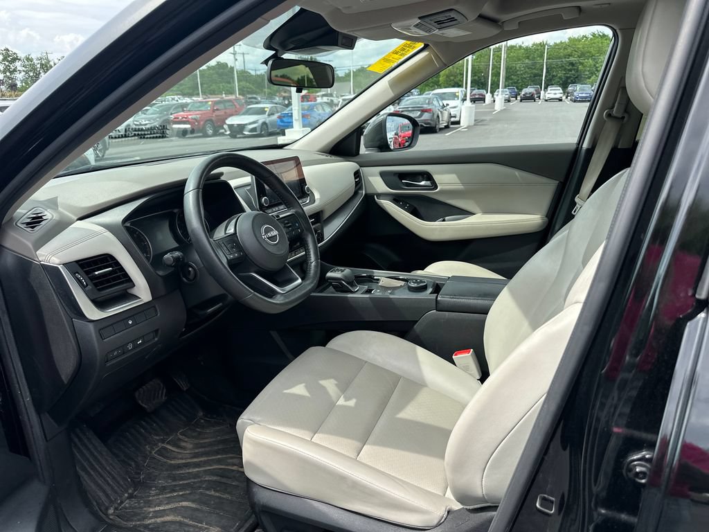 Used 2023 Nissan Rogue SV w/ SV Premium B Package AWD/4WD image 9