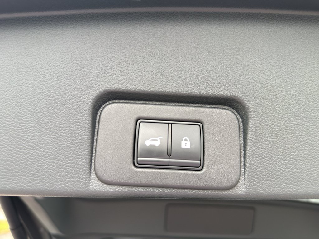 Used 2025 Nissan Rogue SL w/ Tech Package AWD/4WD image 20