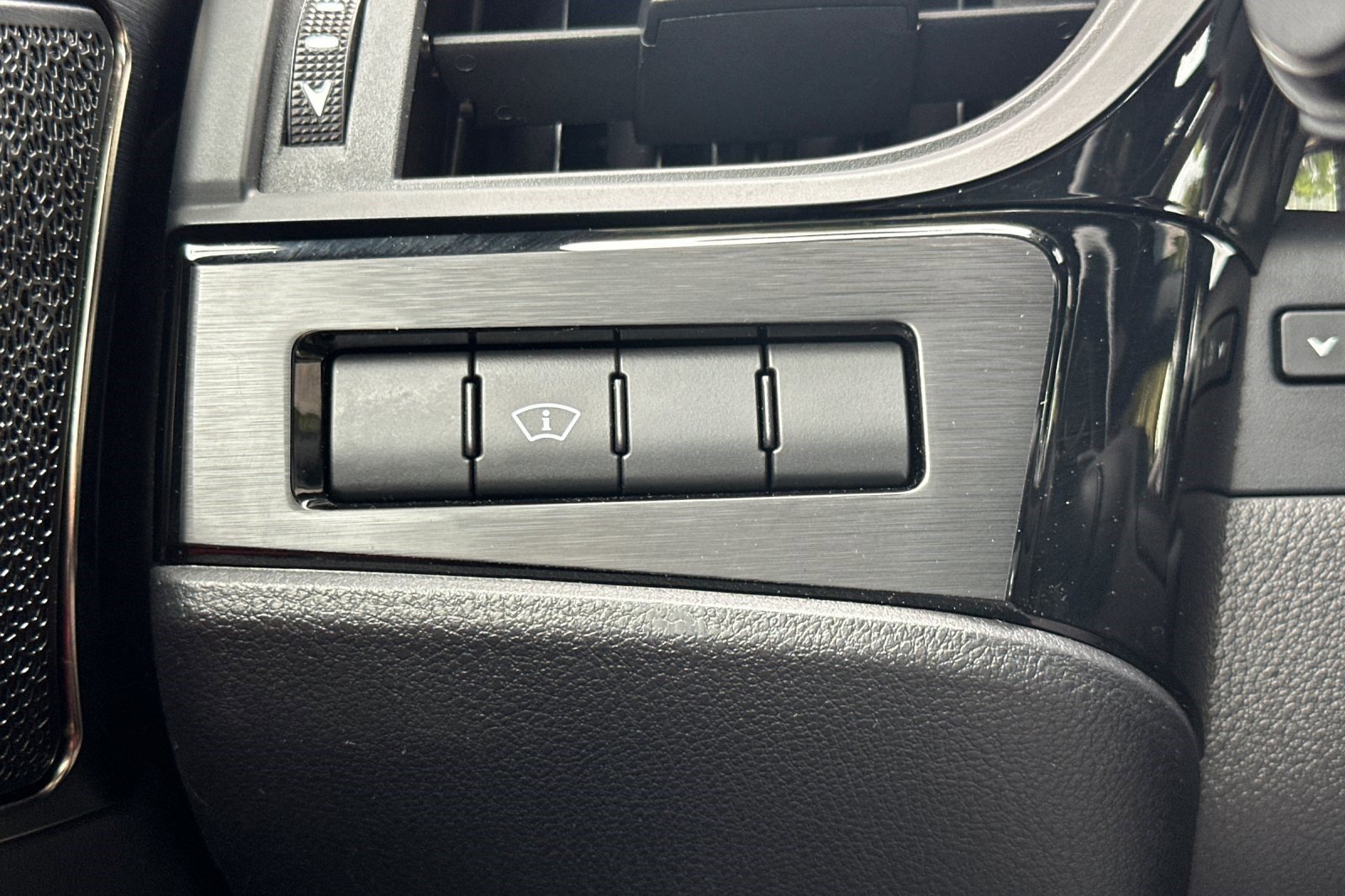 Certified 2022 Lexus ES 350 F Sport image 37