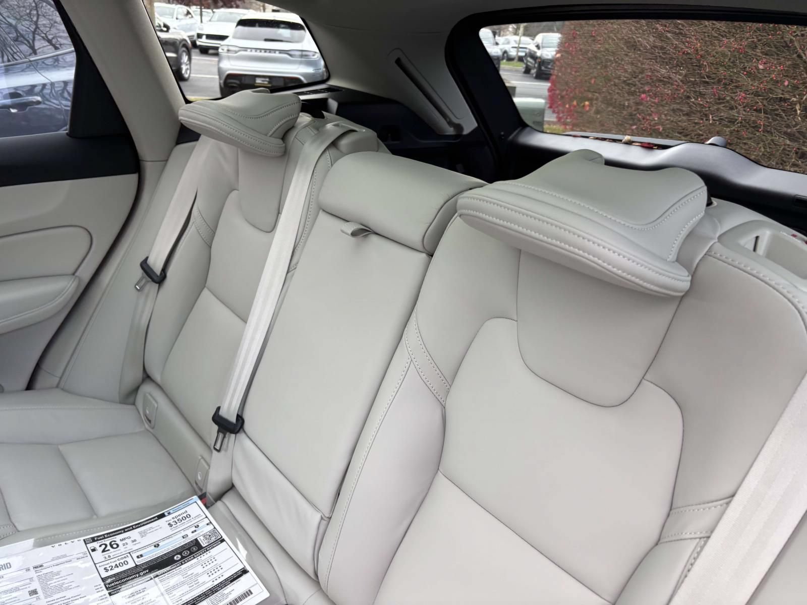 New 2026 Volvo XC60 B5 Ultra w/ Protection Package Premier AWD/4WD image 23