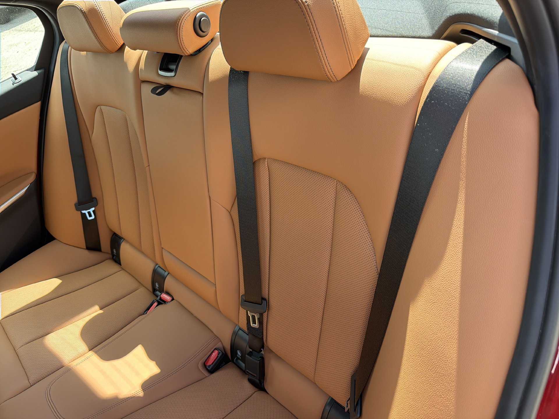 Used 2025 BMW M340i RWD image 19