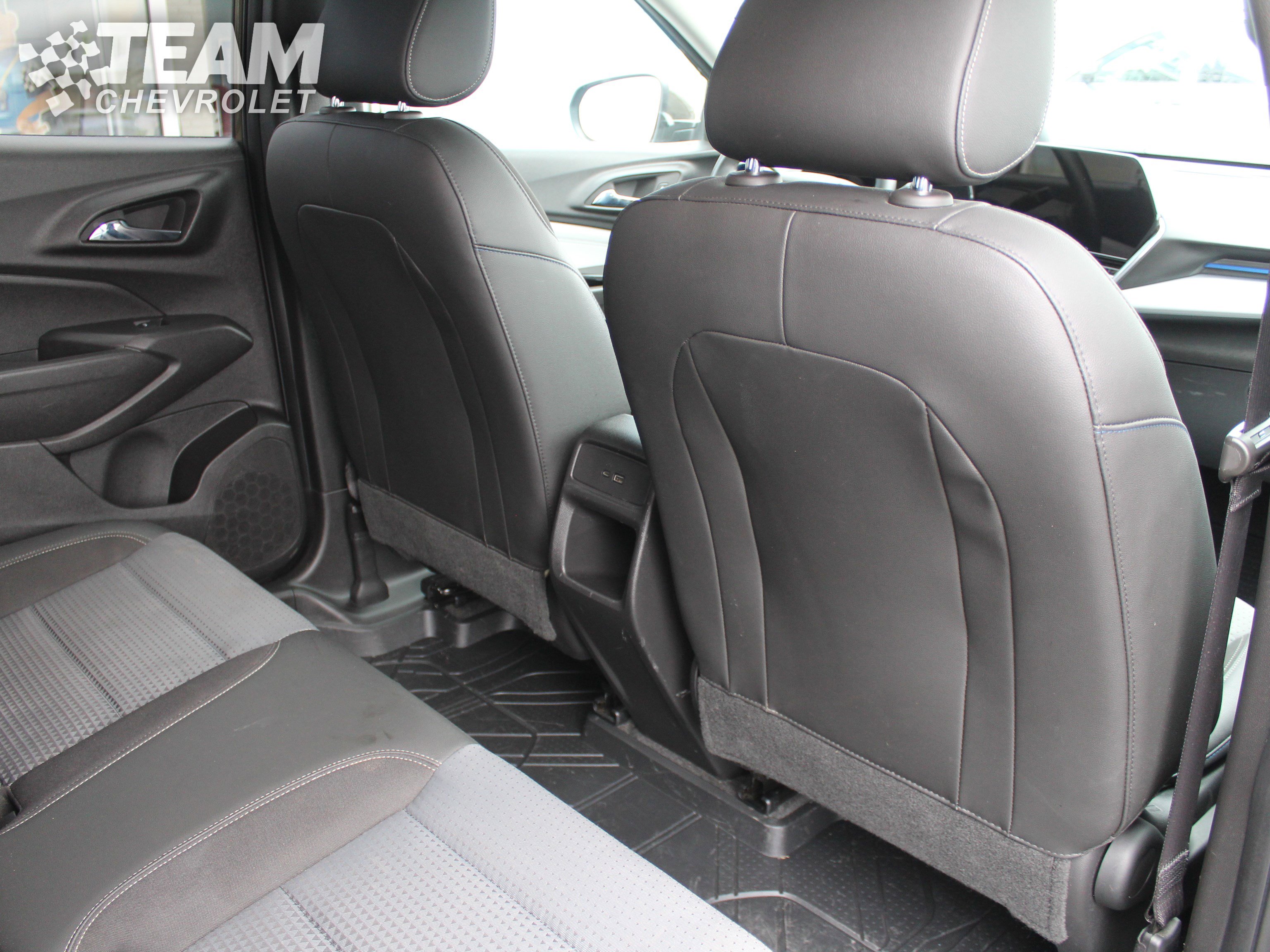 Certified 2024 Chevrolet Trax LT w/ Driver Confidence Package image 24