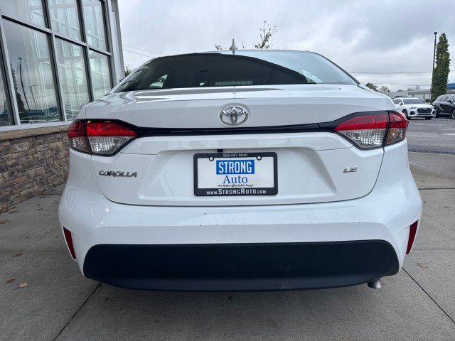 Used 2025 Toyota Corolla LE FWD image 4