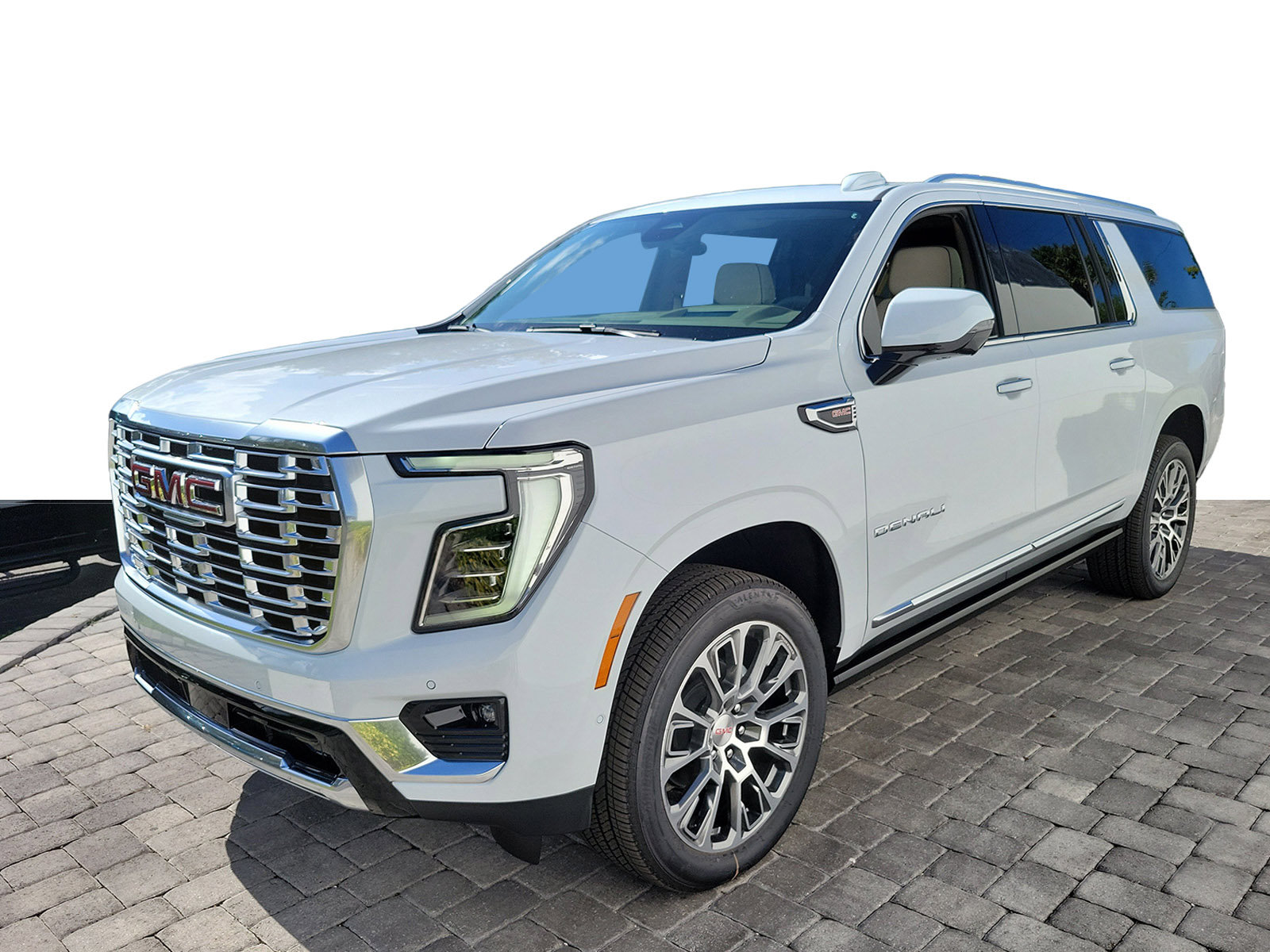 New 2026 GMC Yukon XL Denali w/ Denali Reserve Package AWD/4WD image 3