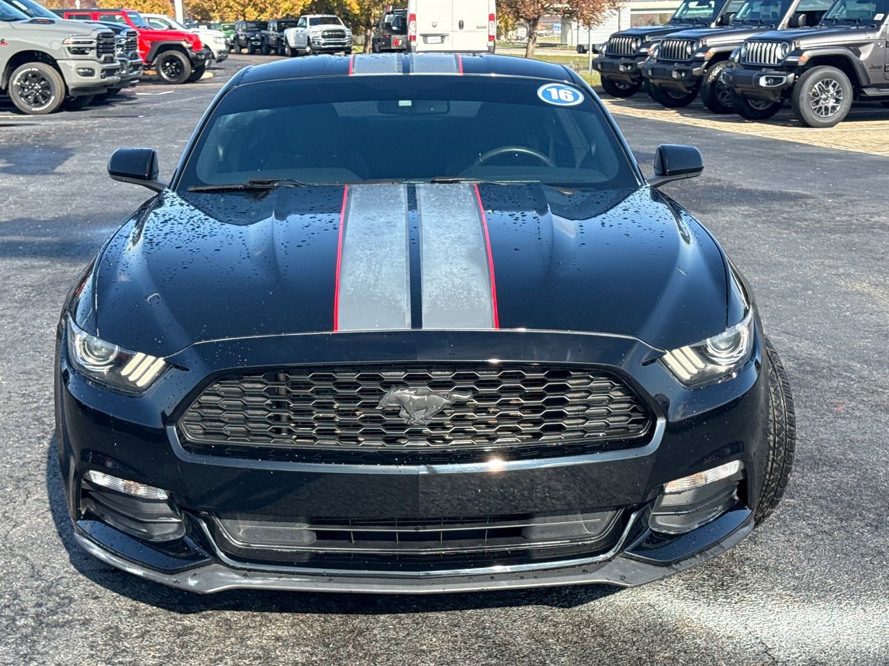 Used 2016 Ford Mustang Coupe image 8