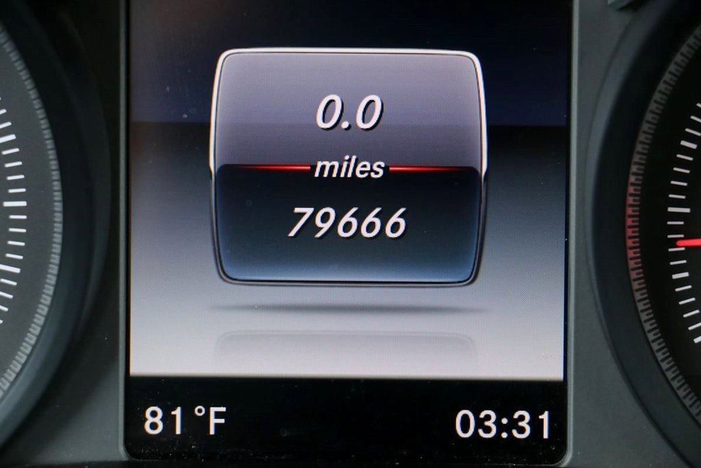 Used 2019 Mercedes-Benz GLC 300 4MATIC image 11