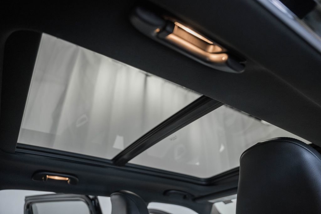 Used 2024 Jeep Compass Limited w/ Elite Group image 40