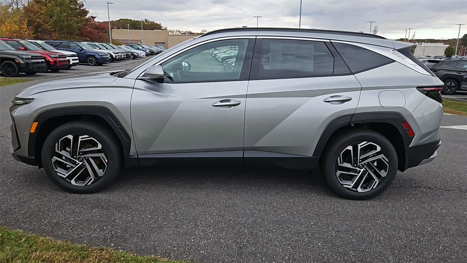 New 2025 Hyundai Tucson Limited image 4