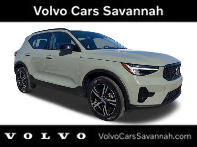 Certified 2024 Volvo XC40 B5 Core