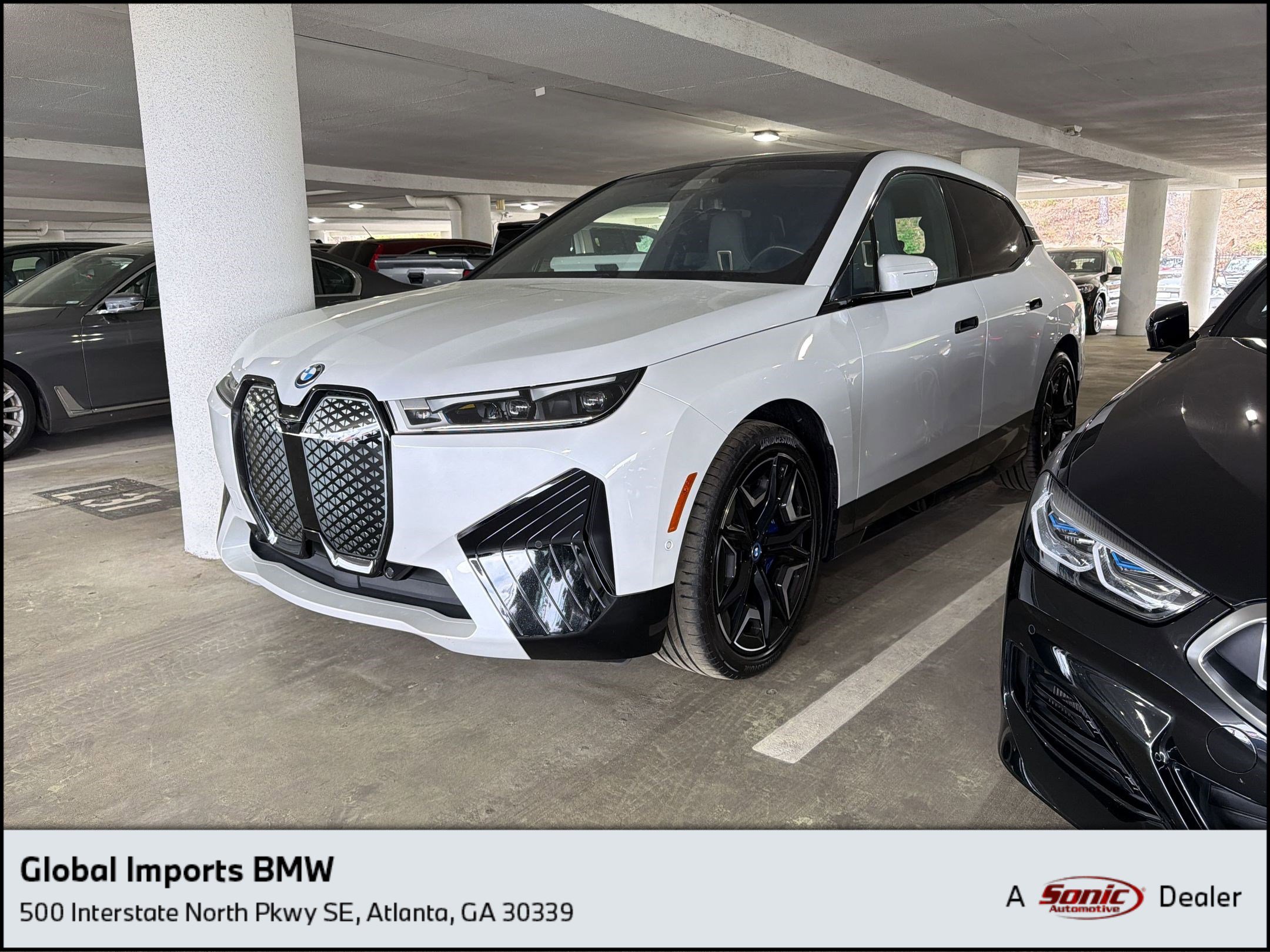 Used 2022 BMW iX xDrive50 w/ Premium Package video 1