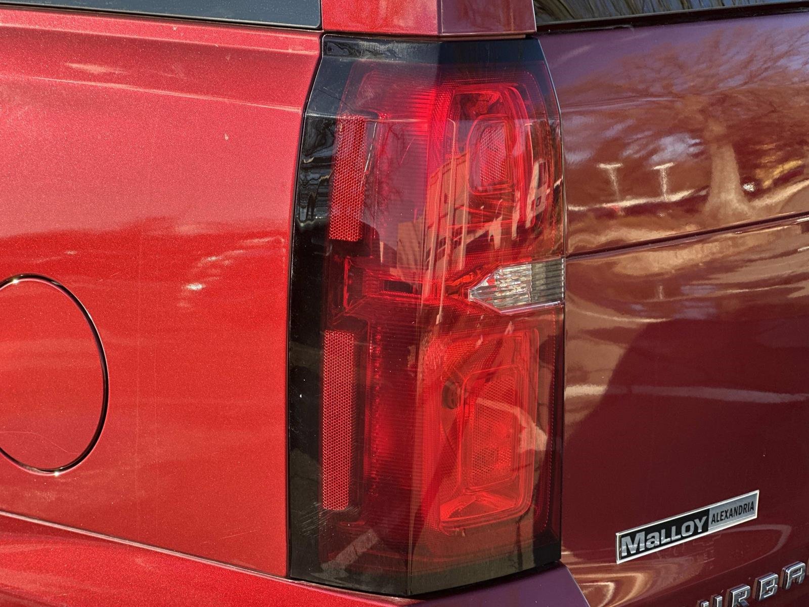 Used 2016 Chevrolet Suburban LT w/ Luxury Package image 6