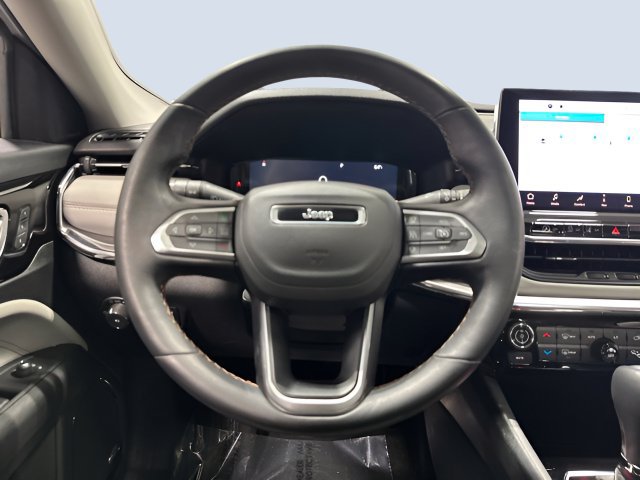 Used 2022 Jeep Compass Limited w/ Elite Group AWD/4WD image 17