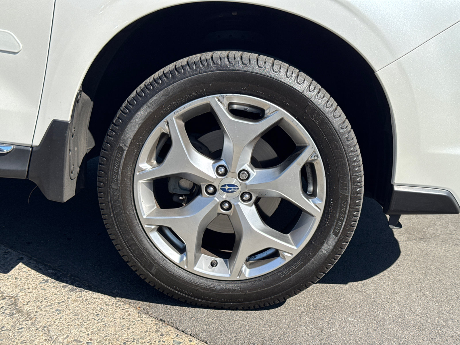 Used 2017 Subaru Forester 2.5i Touring AWD/4WD image 4