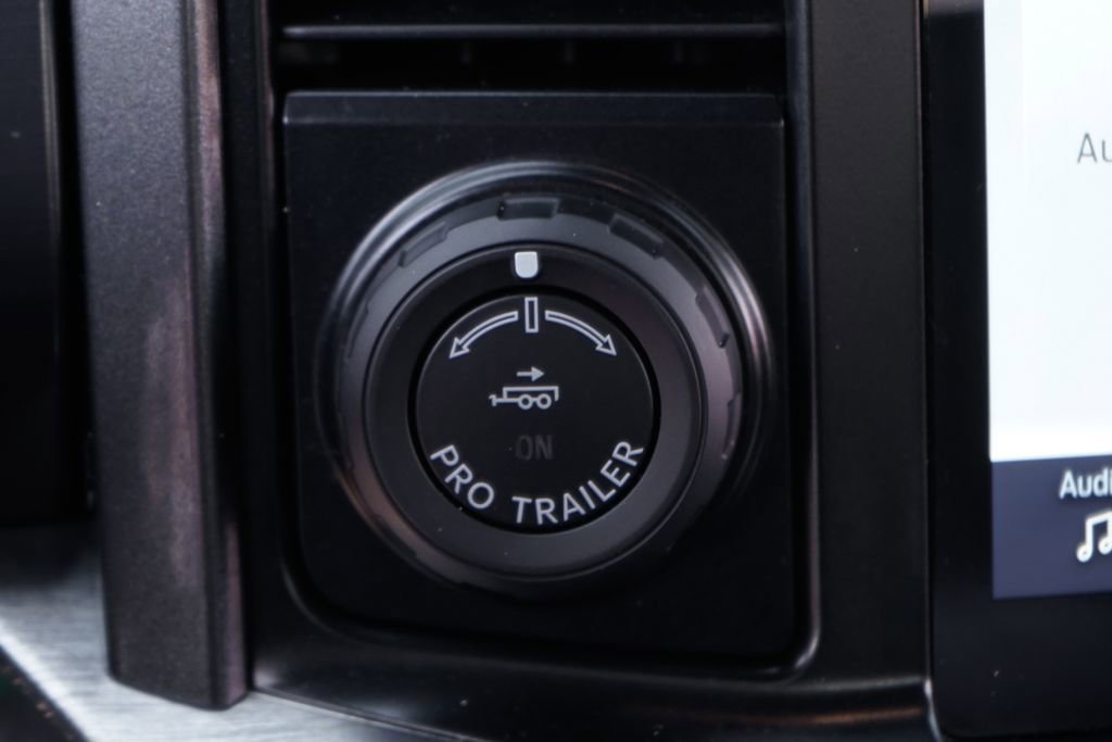 Used 2023 Ford F150 Lariat w/ Equipment Group 502A High image 34