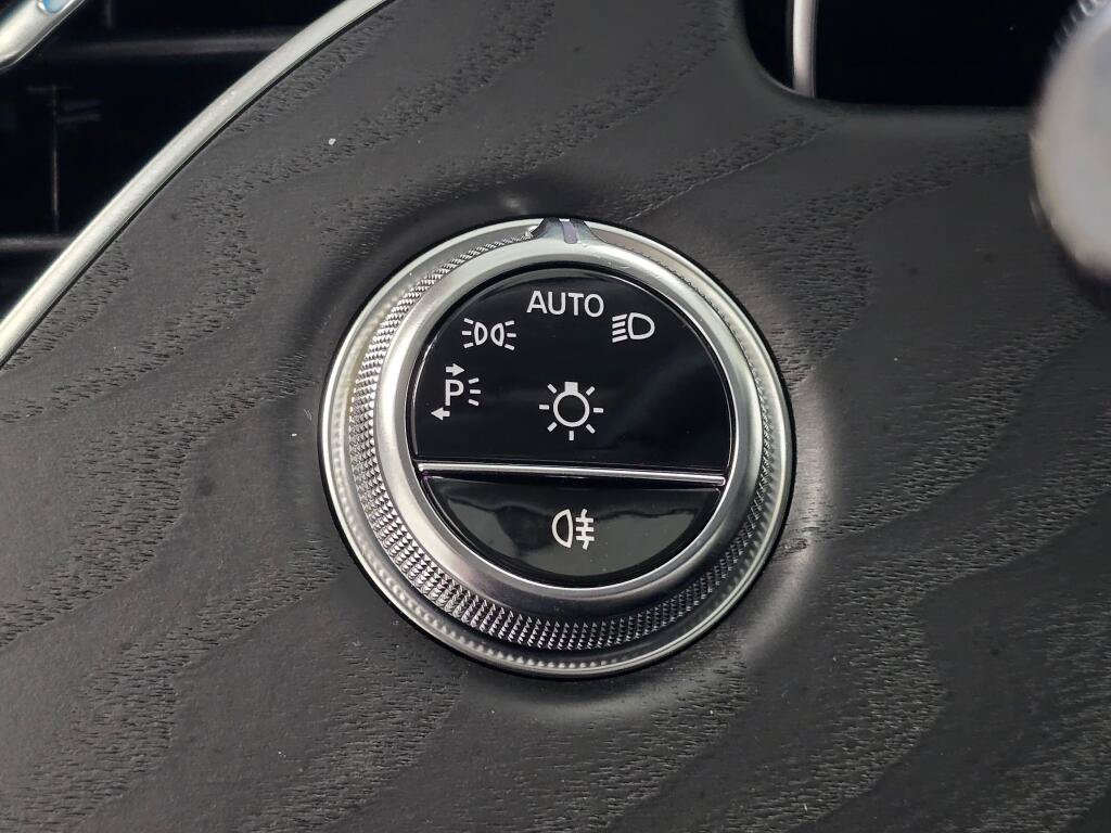 Used 2024 Mercedes-Benz E 350 4MATIC Sedan image 34