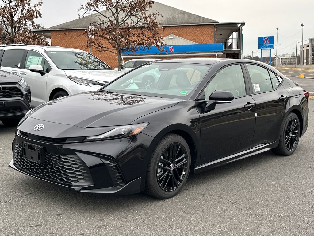 New 2026 Toyota Camry SE image 2