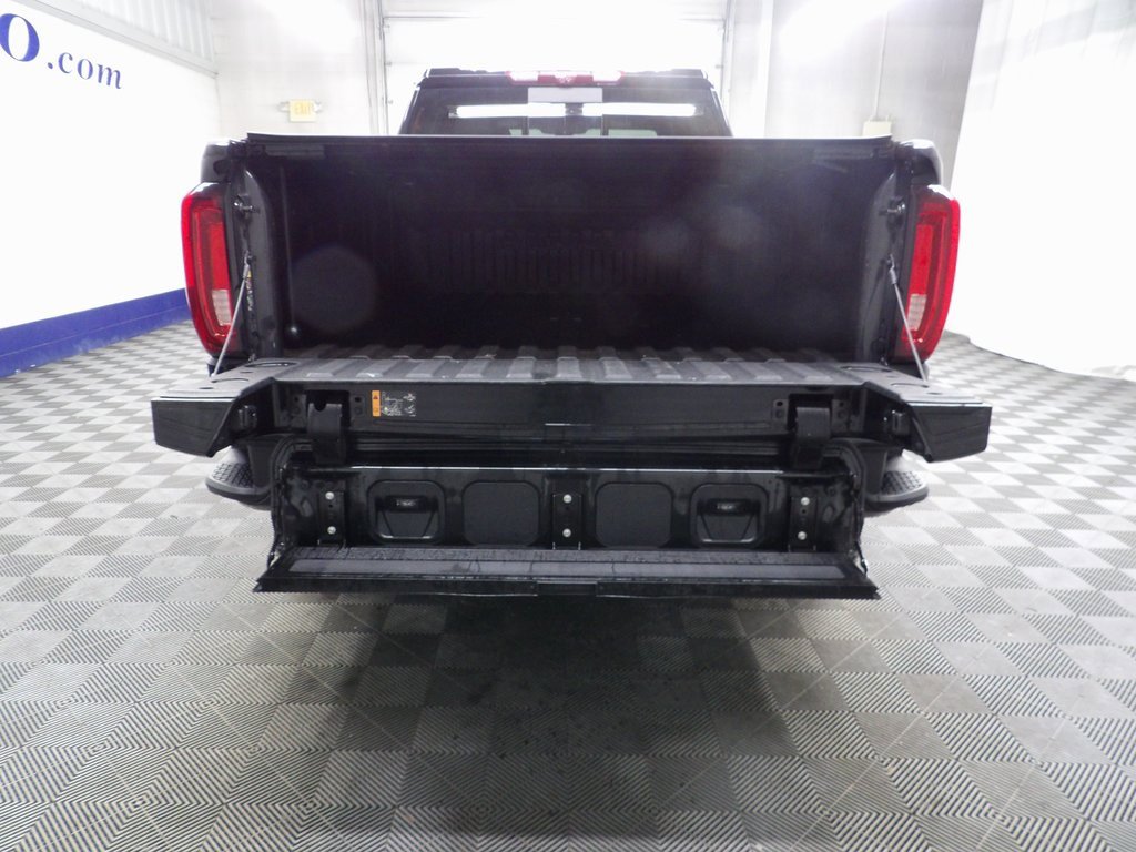 Used 2023 GMC Sierra 3500 Denali w/ Technology Package image 40