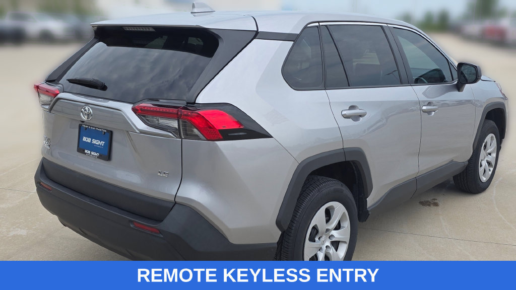 Used 2023 Toyota RAV4 LE FWD image 5