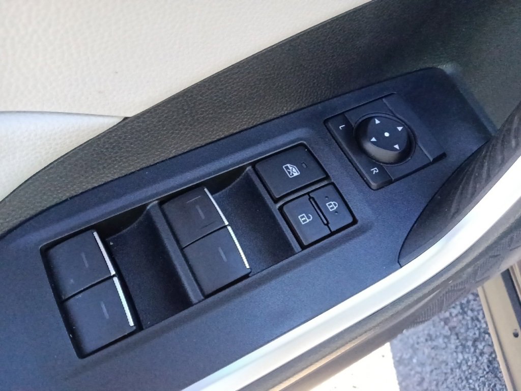 Used 2024 Toyota RAV4 XLE Premium image 12