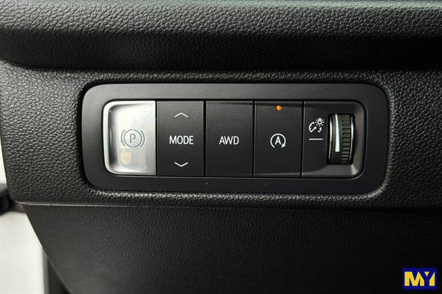 Certified 2025 Chevrolet Traverse High Country image 42